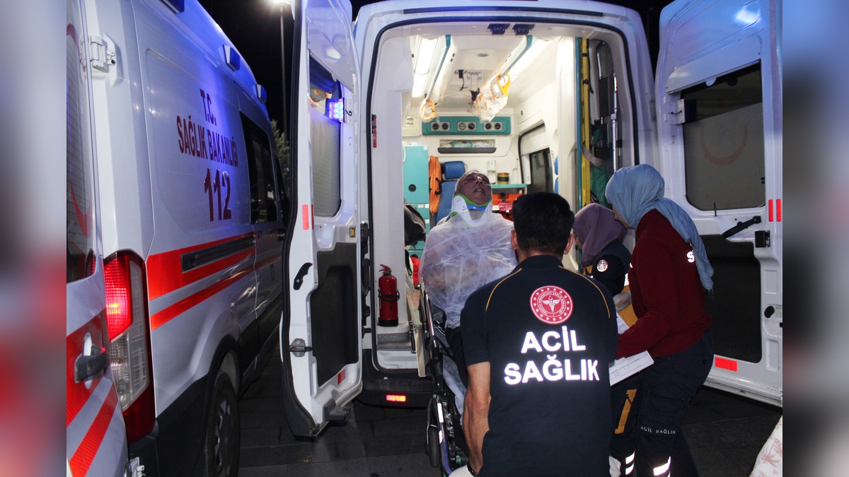 Aksaray'da emekli polise bıçaklı saldırı