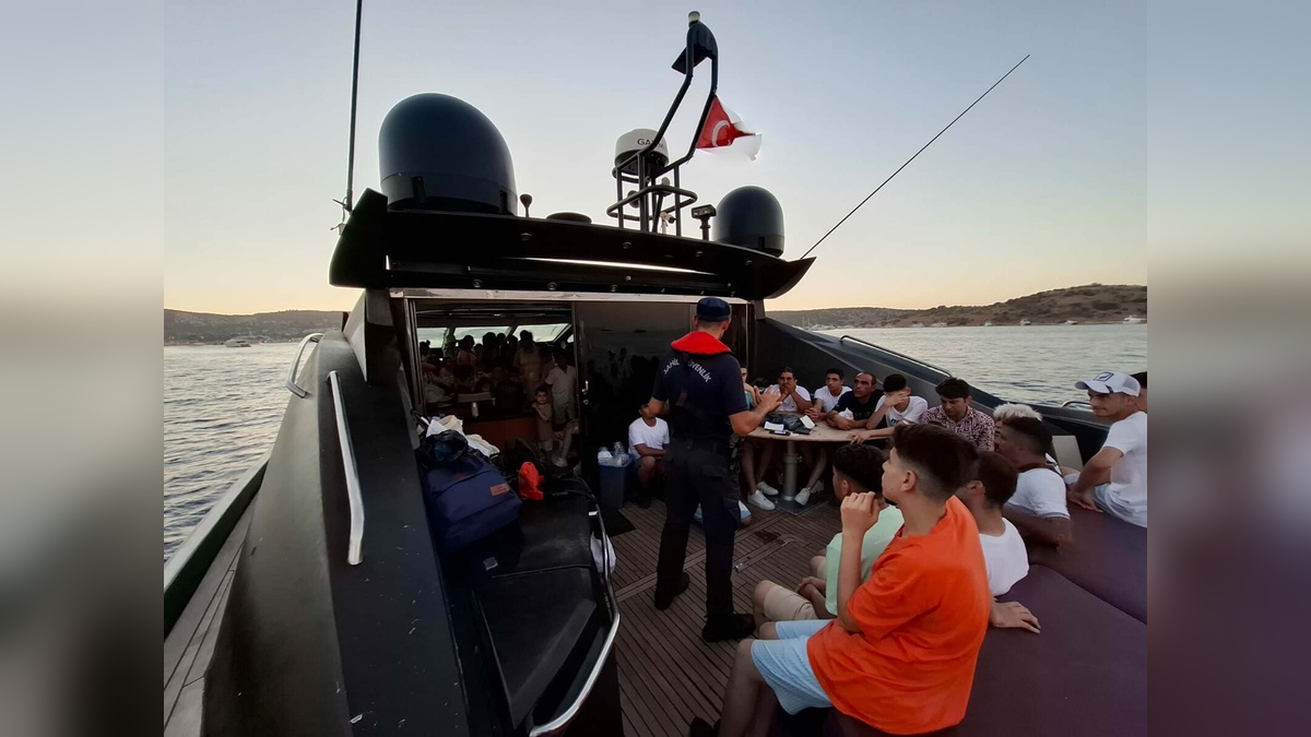 Bodrum'da 72 kaçak göçmen yakalandı: 33'ü çocuk