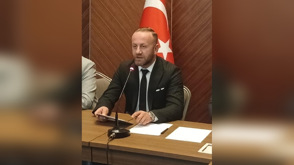 Altay'da imza kampanyası: Başkan Gürüz'e sert eleştiriler