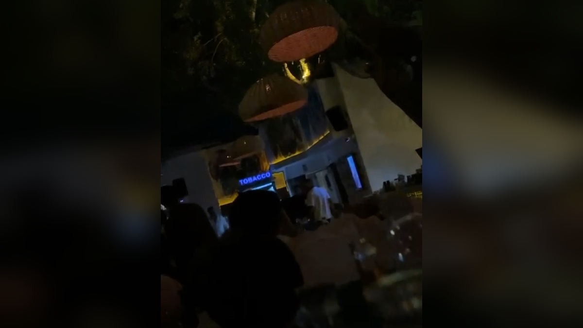 Çeşme'de silahlı saldırı: Panik anları cep telefonu kamerasında