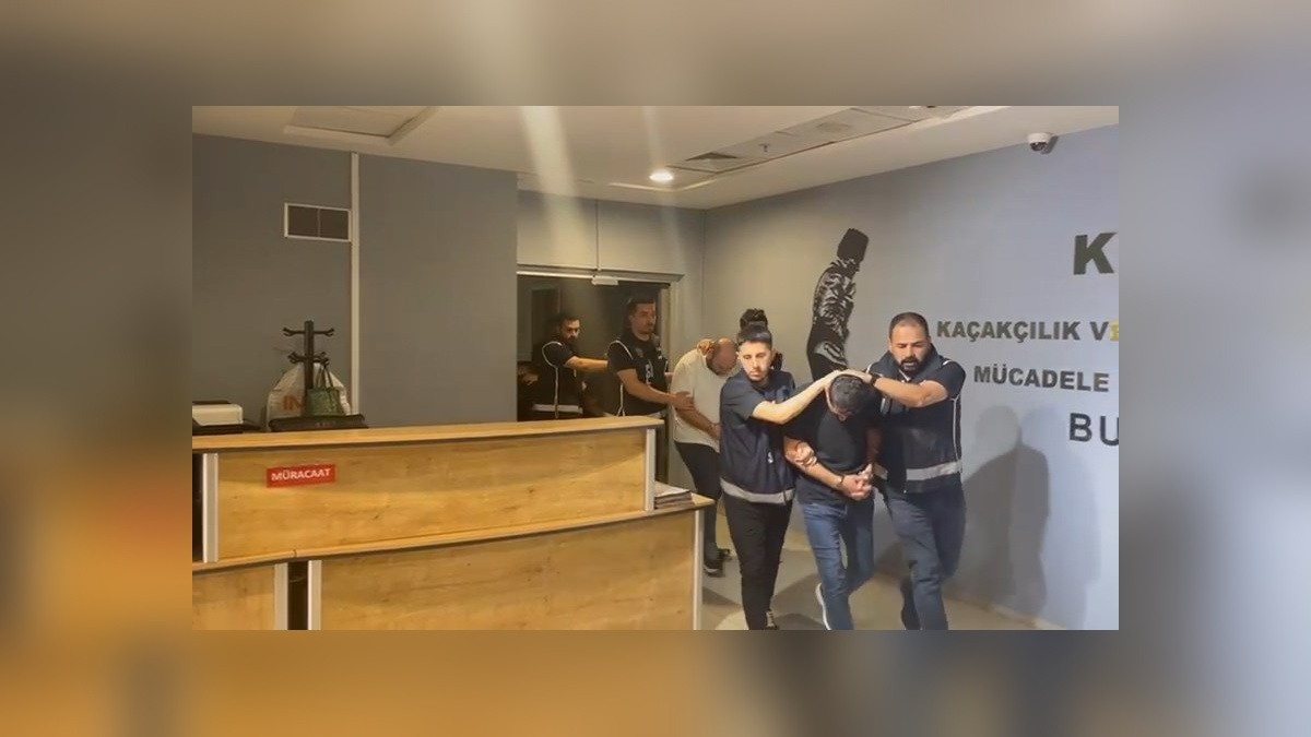Bursa'da el bombasıyla yakalanan 4 şüpheli tutuklandı