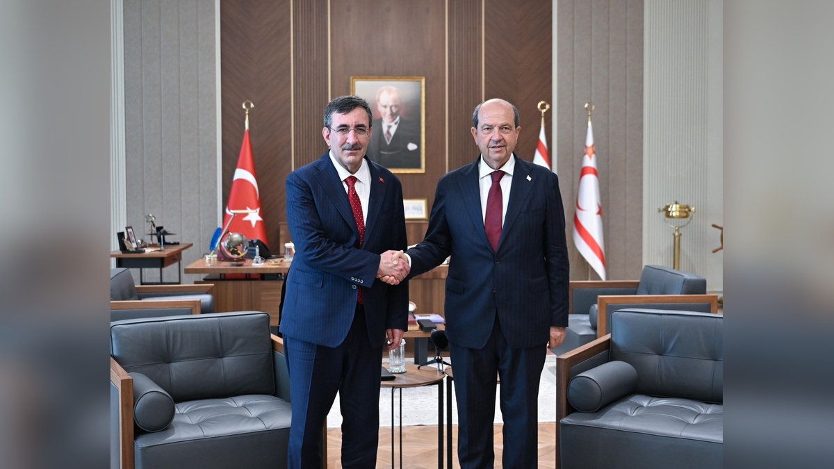 Cevdet Yılmaz, KKTC Cumhurbaşkanı Tatar ile görüştü