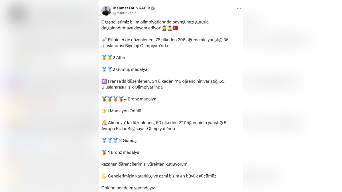 Bakan Kacır, olimpiyatlarda dereceye giren öğrencileri tebrik etti