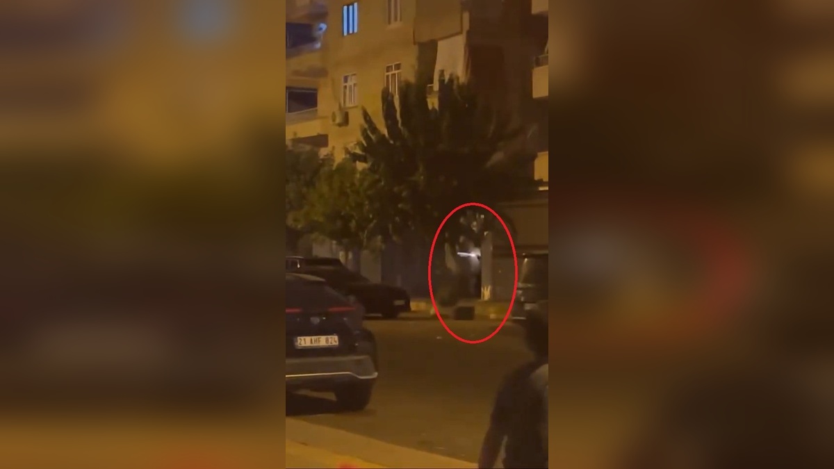 Diyarbakır'da silahlı kavga: 7 yaralı, cep telefonu görüntüleri ortaya çıktı