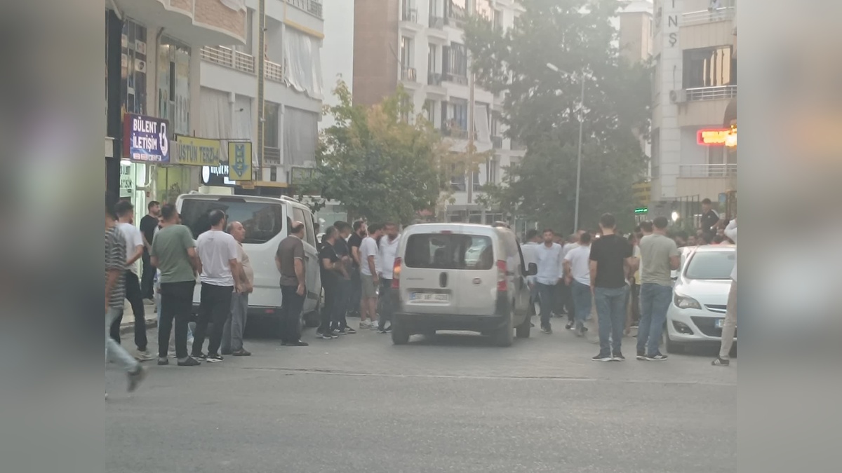 Siirt'te kırtasiyeciye silahlı saldırı: 5 şüpheli gözaltında