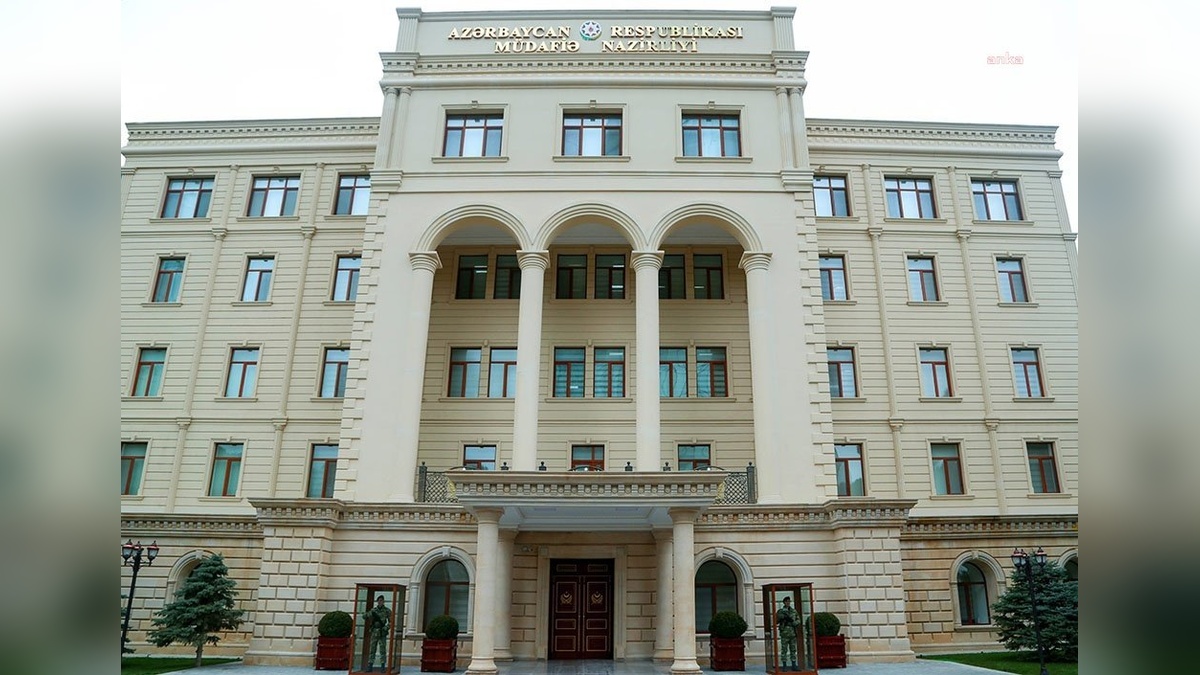 Dağlık Karabağ'da mayın patlaması: 4 Azerbaycan askeri yaralandı