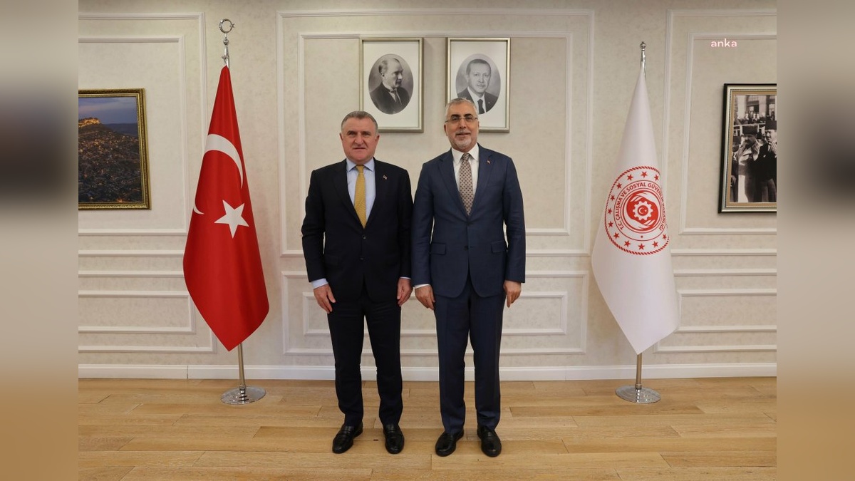 Işıkhan ve Bak: Gençlere yönelik politikalar değerlendirildi