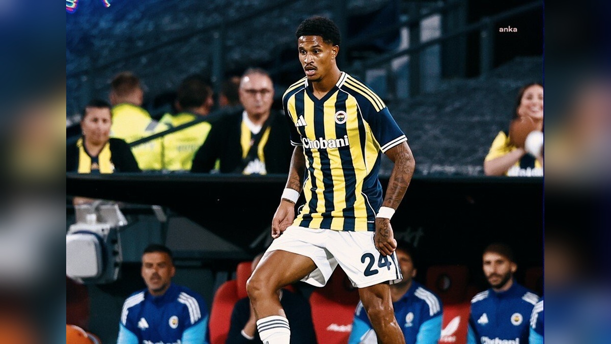 Fenerbahçe, Feyenoord'a 2-1 mağlup oldu
