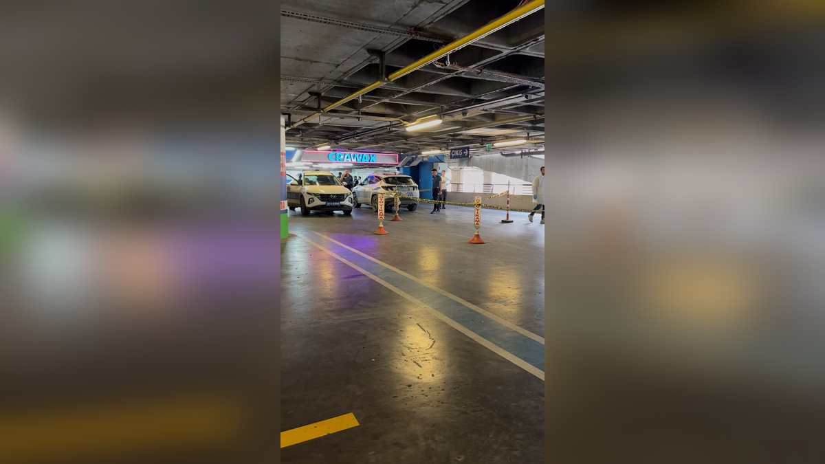 Esenyurt'ta AVM otoparkında silahlı saldırı: 1 yaralı
