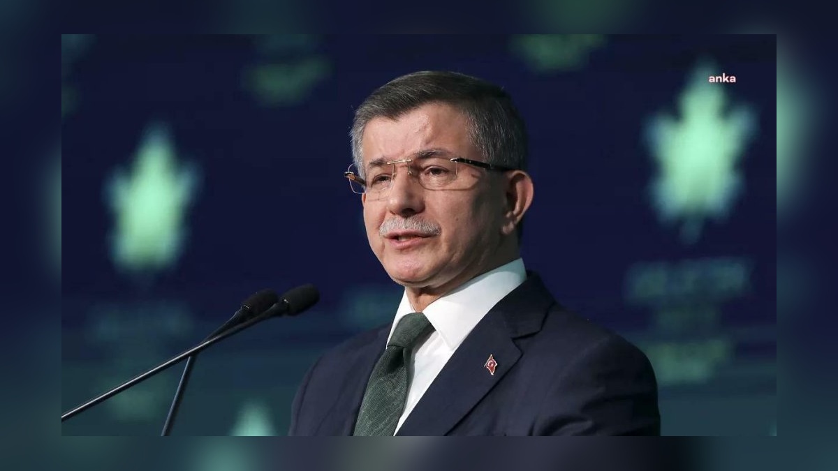 Davutoğlu: Türkiye'de sahtekarlık pandemisi yaşanıyor