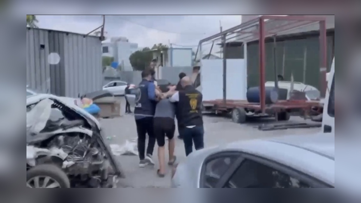 Başakşehir ve Küçükçekmece'de silahlı saldırılar: 4 şüpheli tutuklandı