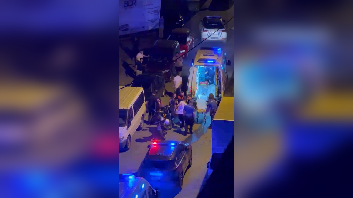 Sultanğazi'de ev tartışması silahlı kavgaya dönüştü: 2 yaralı