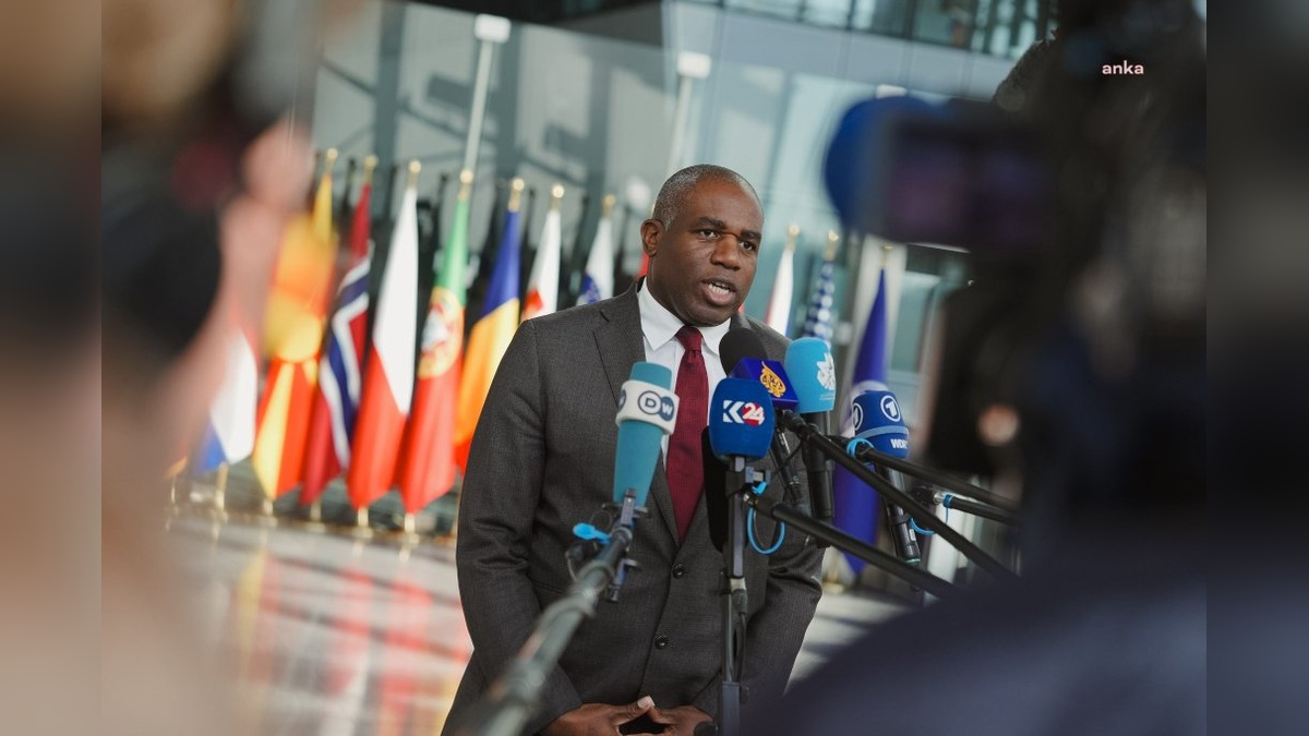 David Lammy: Ermenistan ve Azerbaycan'ı tebrik ediyorum