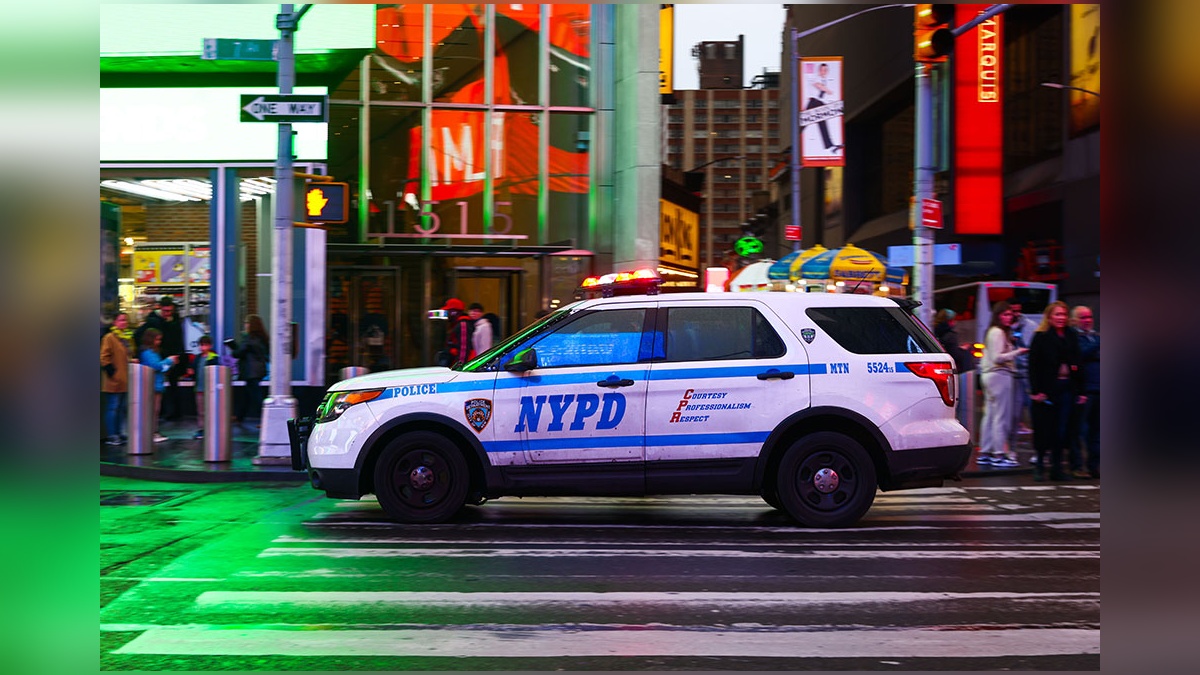 New York'ta Times Meydanı'nda silahlı saldırı: 3 yaralı