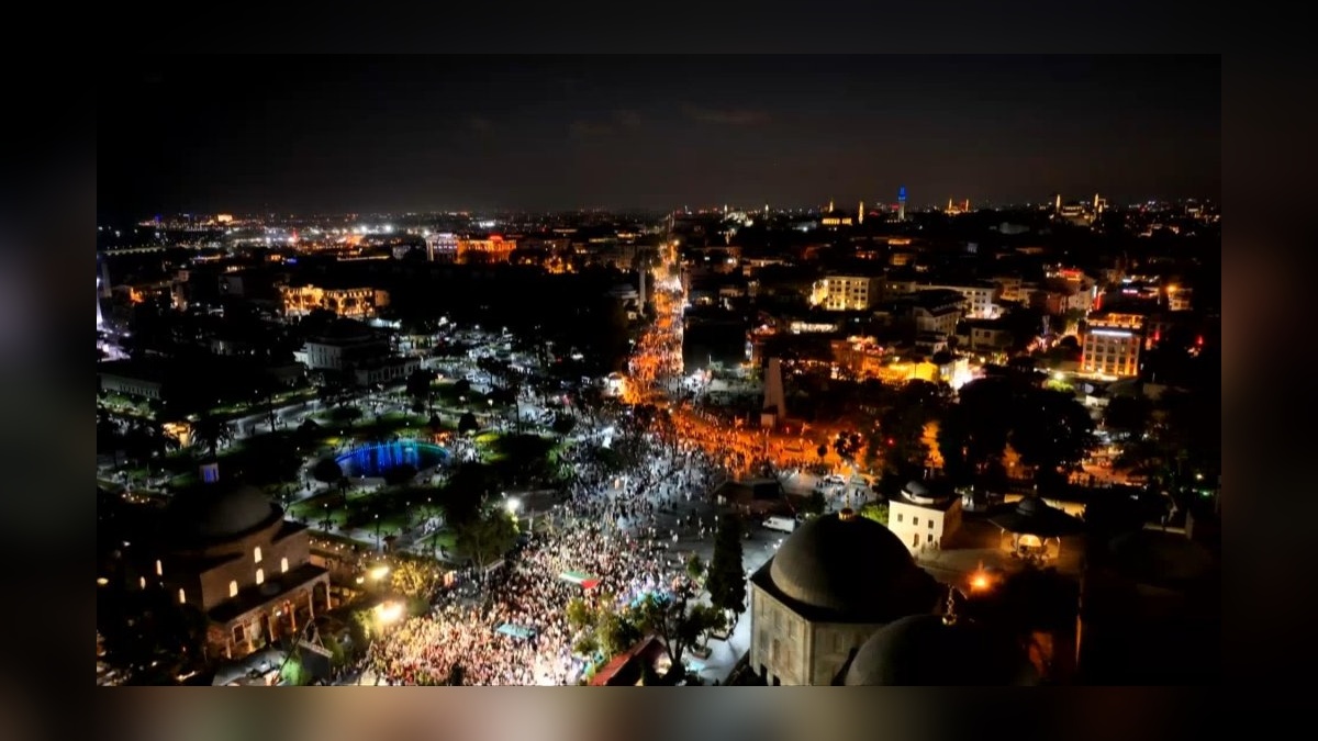 İstanbul'da Gazze protestosu: Binlerce kişi Ayasofya'ya yürüdü