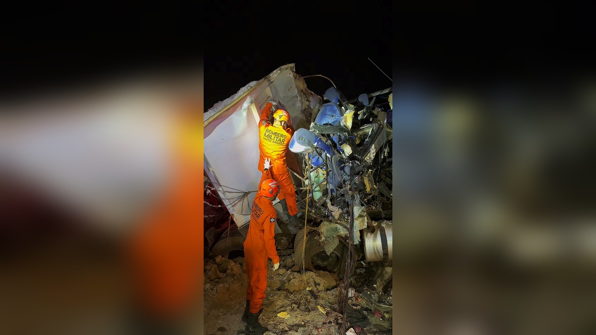 Brezilya'da otobüs kazası: 11 ölü, 45 yaralı