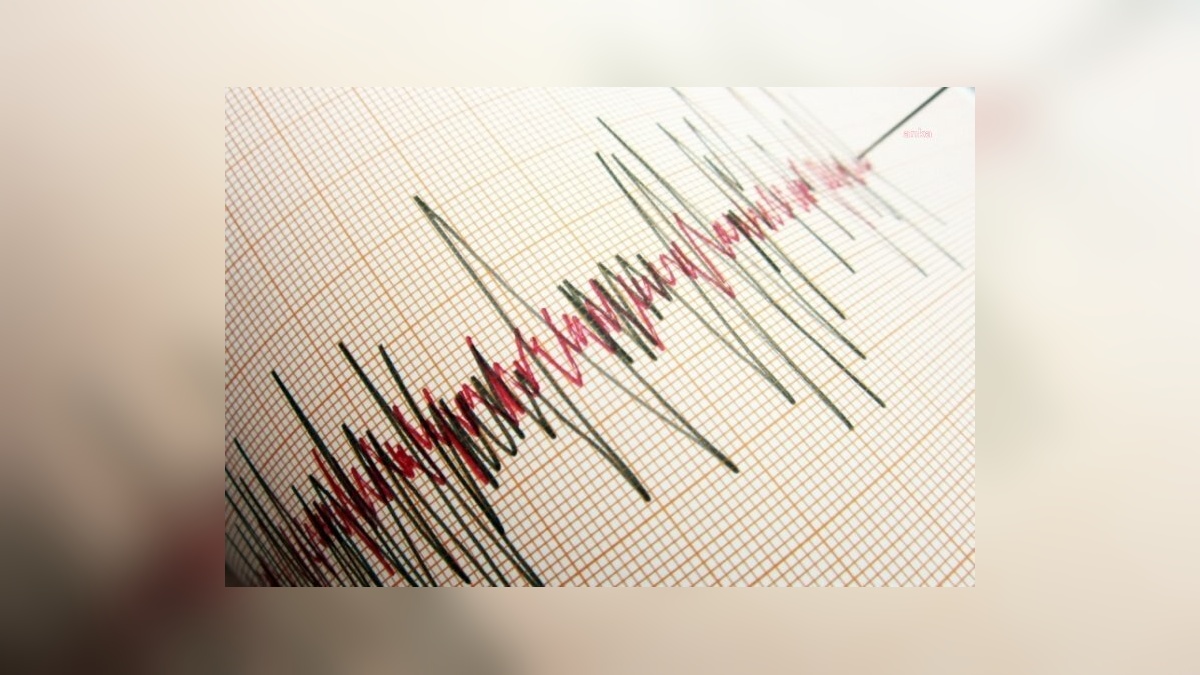 İçişleri Bakanı Yerlikaya: Sındırgı'da deprem sonrası enkazdan bir kişi daha kurtarıldı
