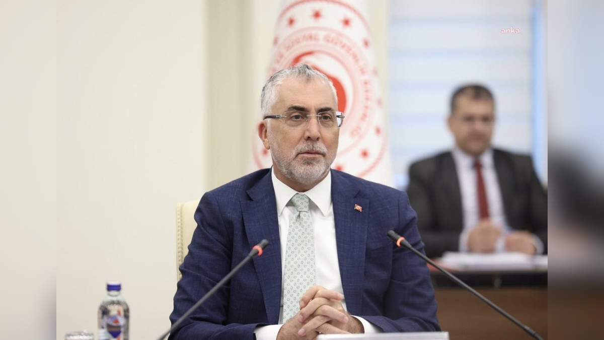 Vedat Işıkhan: 8. Dönem Toplu Sözleşme görüşmelerinde uzlaşı sağlanacağına inanıyorum