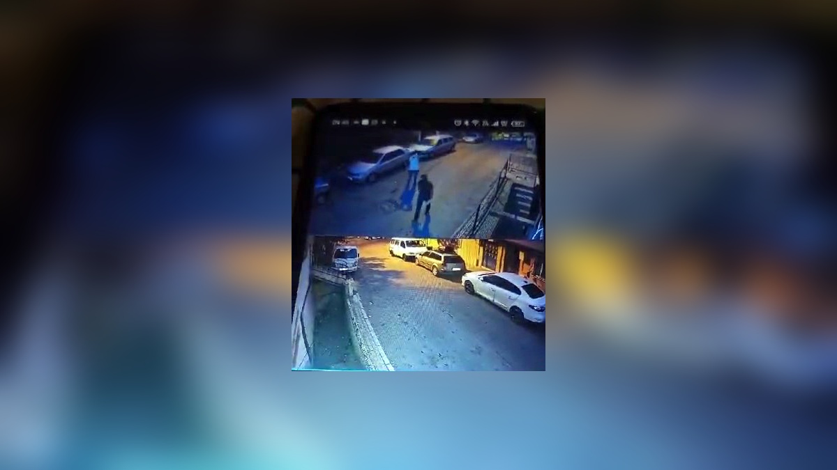 avcılar'da park halindeki kamyonet çalındı: hırsızlık anı güvenlik kamerasında