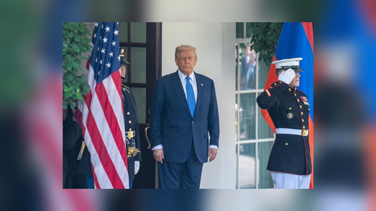Trump, Putin görüşmesi öncesi Zelenskiy ve Avrupalı liderlerle görüşecek