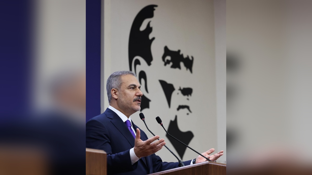 Hakan Fidan: YPG, Şam yönetimiyle angajmana girmeli