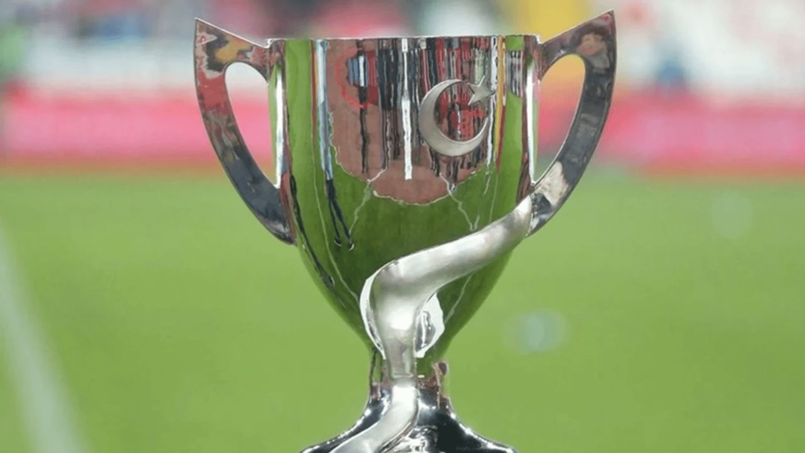 Türkiye’de Sporun Zirve Günü: Kupa Finali, Lig Heyecanı ve Boğaz Yarışı