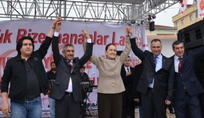 MHP Arnavutköy Adayı Yüksel Emir Tanıtıldı