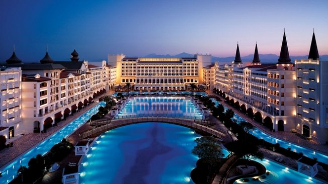 Mardan Palace Otel stadyumuna alıcı çıkmadı
