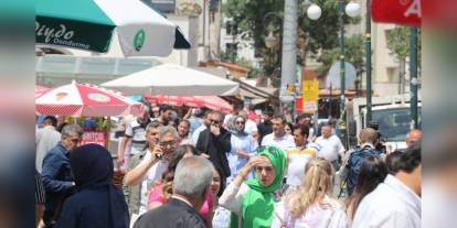 Diyarbakır'da PKK'nın fesih kararı coşkuyla karşılandı