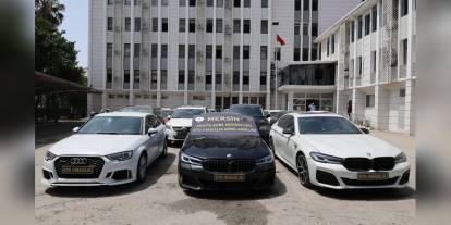Mersin'de 50 Milyon TL değerinde 'Change' Araçlar Ele Geçirildi, 15 Şüpheli Tutuklandı