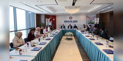 Memur-Sen'den Toplu Sözleşme Öncesi Açıklamalar: Emekçilerin Milli Gelirden Adil Pay Alması Hedefleniyor