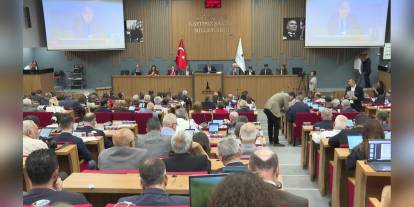 Tugay: Bayraklı'daki yanan alanların imara açılması büyük bir suç olur