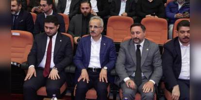 Uraloğlu: Yapay Zeka'ya Güvenmeyeceğiz, Ama Yararlanacağız