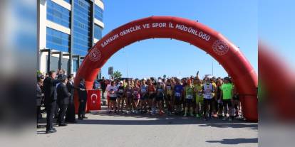 Samsun'da 19 Mayıs Yarı Maratonu koşuldu
