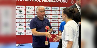 Yalıkavakspor, üst üste ikinci kez şampiyon
