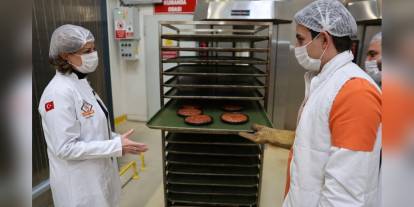 Eskişehir'de 5 bin yıllık ekmek 50 TL'den satışa sunuldu
