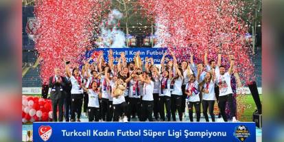 ABB FOMGET, Osmanlı Stadyumu'nda şampiyonluğunu kutladı