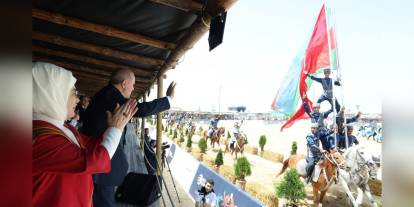 Emine Erdoğan, 7'nci Etnospor Kültür Festivali'ni ziyaret etti