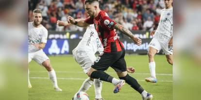 Gaziantep FK - Kasımpaşa maçı 2-2 berabere bitti
