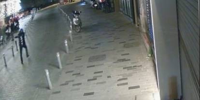 İstanbul'da eczane ve tekstil dükkanına silahlı saldırı: 4 şüpheli tutuklandı