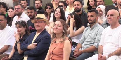 İzmir gençliği ile buluşma: Başkan Mutlu'dan özgürlük çağrısı