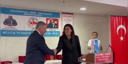 Selçuk Özdağ 'Yılın En Başarılı Milletvekili' seçildi