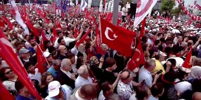 Özel Bursa'da: 'Erdoğan'ın posta güvercini benzetmesine karşıyım'