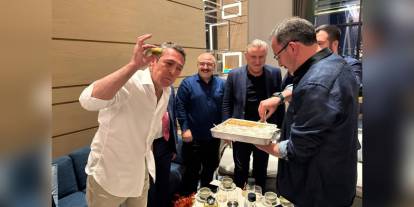 Ali Koç'a Abu Dabi'de baklava ikramı