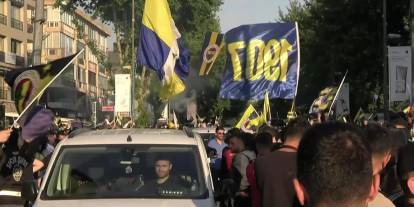 Fenerbahçe Beko, Avrupa Ligi şampiyonluğunu taraftarlarıyla kutladı