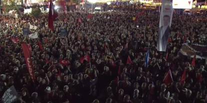 Özgür Özel'den asgari ücrete ara zam çağrısı: 'Enflasyon zammı yuttu'
