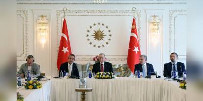 Erdoğan, Fenerbahçe Beko'yu Vahdettin Köşkü'nde kabul etti