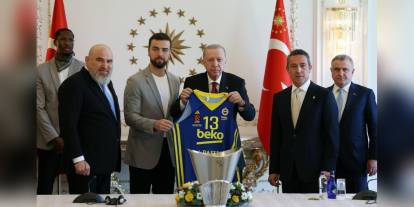 Erdoğan, Fenerbahçe Beko'yu Vahdettin Köşkü'nde kabul etti
