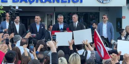 Özel'den Avcılar'da yolsuzluk iddiaları açıklaması: 'Erdoğan'ın yarının Cumhurbaşkanı'na darbe girişimi'