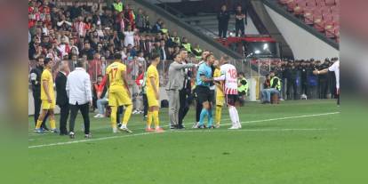 Samsunspor, Kayserispor'u 2-1 mağlup etti: Lig üçüncüsü oldu